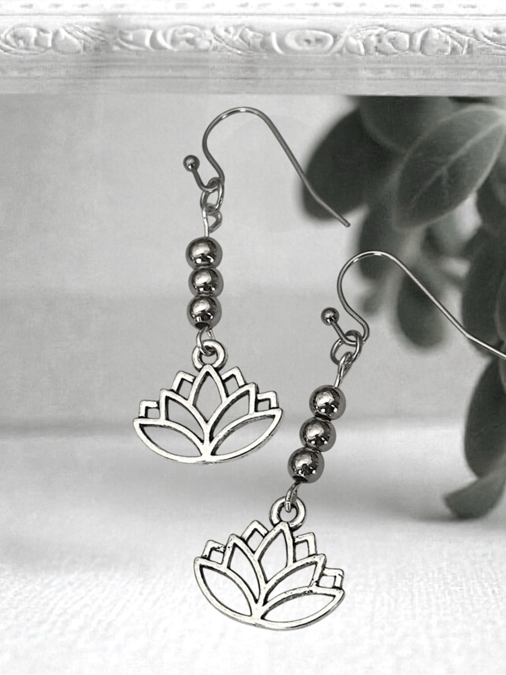 5 For $25💫Silver Lotus Flower Filigree Leaf Dangles